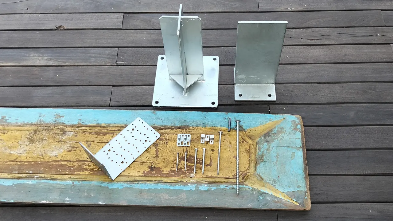 Choosing the Right Fasteners and Hardware for Reclaimed Hardwood in Bali — Kitaru Lumberyard Bali
